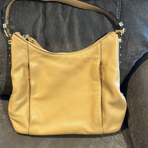 Michael Kors camel, beautiful, leather two zipper compartments with zipper close - Picture 3 of 10